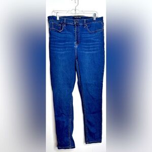 Calvin klein Classic Blue Women's Jeans. Size 16/33
